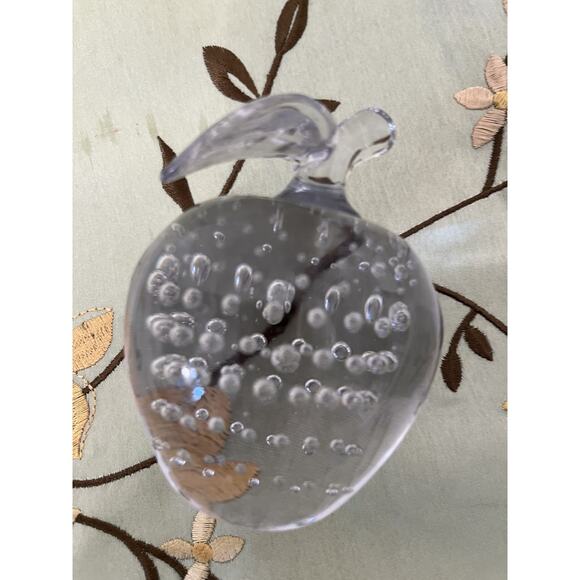 Vtg. Art Glass Clear Apple Paperweight Control Bubbles with Clear Leaves - Picture 7 of 7